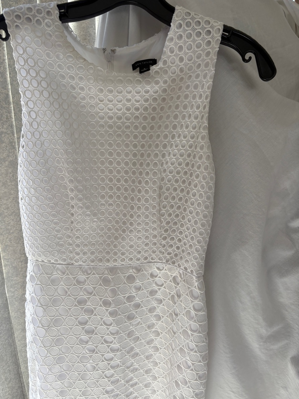Ann Taylor White Sleeveless Midi Dress with Circle Texture